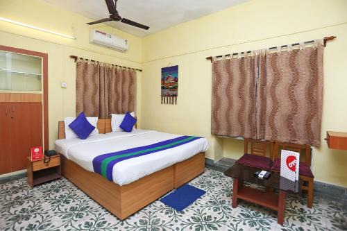Deb's Guest house