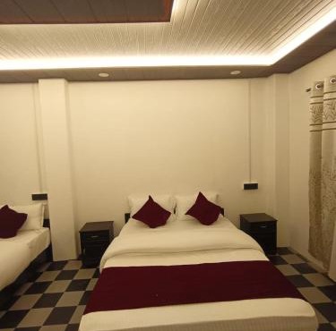 Ad restaurant and homestay in Kurseong