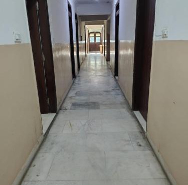 Hotel king palace family stay