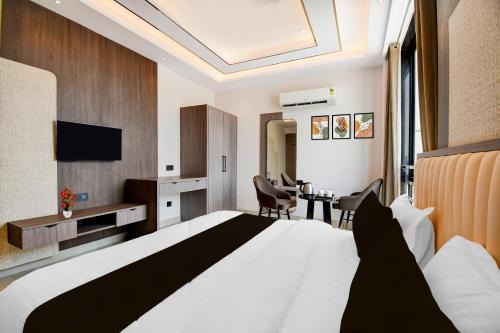 Super OYO Townhouse Oak Ratanpur Panki
