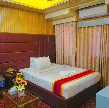 Hotel Heaven Inn