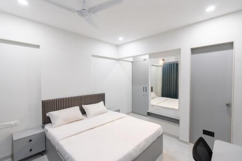 X90 Studio Apartments