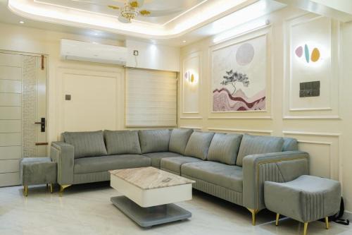 Luxury 2 Bedroom Entire AC Apartment in Chittagong Prime Area