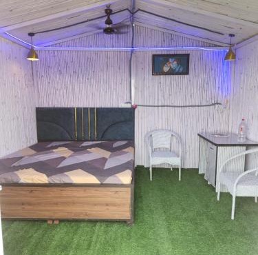 Aradiya Farm House in Noida