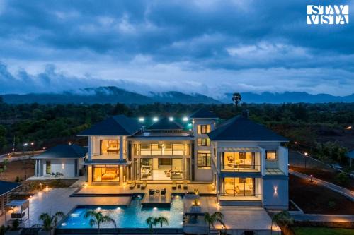 StayVista at Rooted By Frangipani - Pool & BBQ
