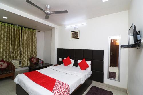 Townhouse Hatia Railway Station Formerly Laxmi Guest House