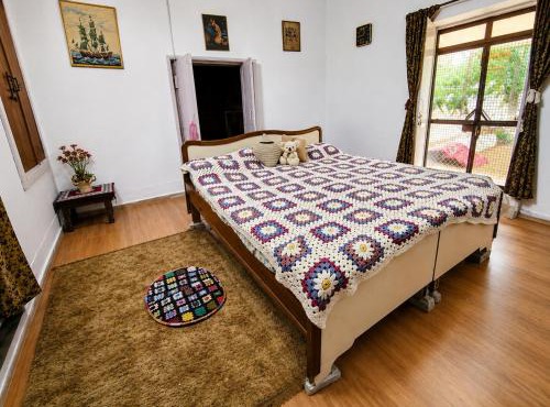 Heritage Private Room in a Bungalow,WiFi,Kitchen