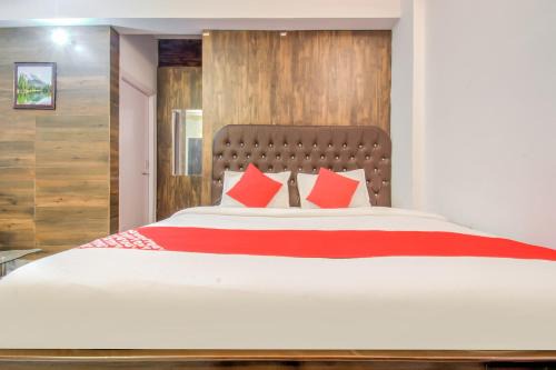 Hotel O Kamini