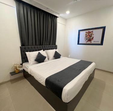 Wild Wings Hotel Narsingi