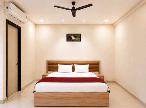 Hotel 33 Inn