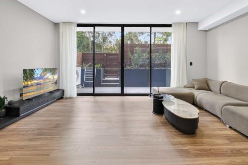 Stylish Ground-Level 3BR Home in Gladesville