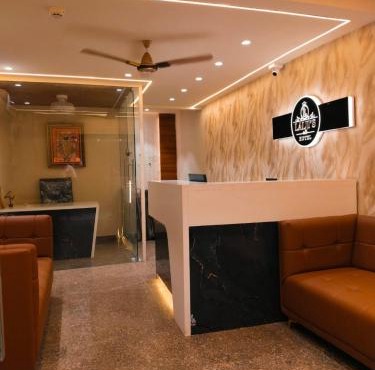 Lalji's Hotel & Restaurant