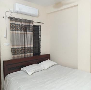 AC 2-Bedroom Flat-2 Mins Walk from Mirpur 10 Metro