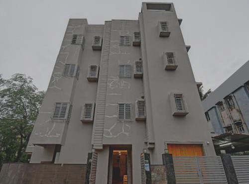 Super Townhouse Hotel All In One Near City Centre Salt Lake