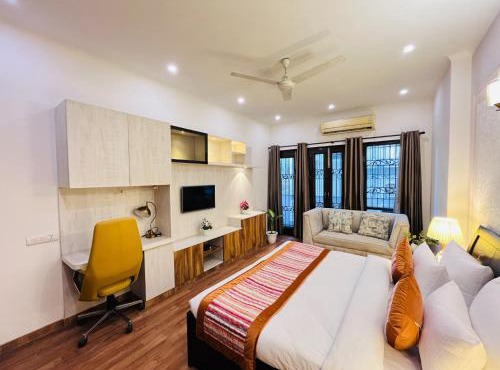 The South Manor Residency Safdarjung Enclave