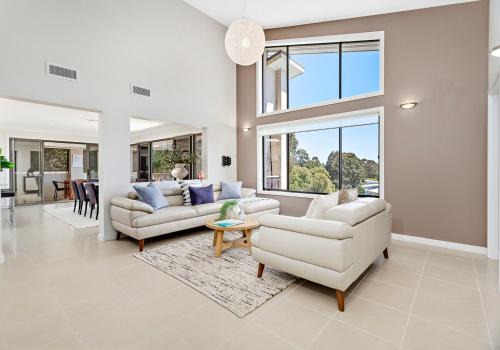 Shell Cove Holiday Home Ocean Views & Heated Pool in Dunmore