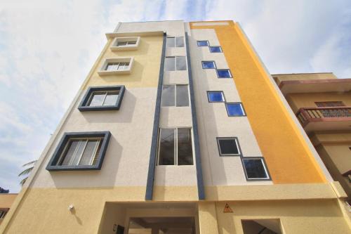 Hotel O Manu Residency in Bangalore