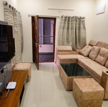 New Modern Studio 2BHK Full Furnished in Kondapur