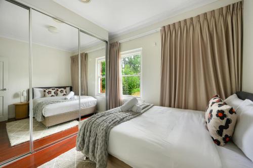 Spacious 4BR Family Home & Garden in Pymble in Pymble