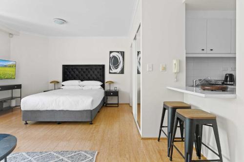 Idyllic Studio by University Campuses in Sydney
