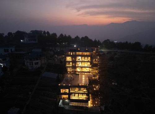 The Uptown Kingdom Luxury Homestay Near By Mukteshwar Temple