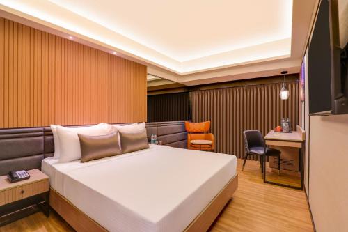 Lemon Tree Premier, Malad, Mumbai