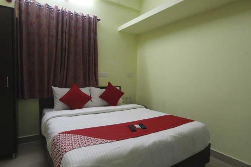 Hotel O V R Residency Near Sri Amruth Chithra Mandira