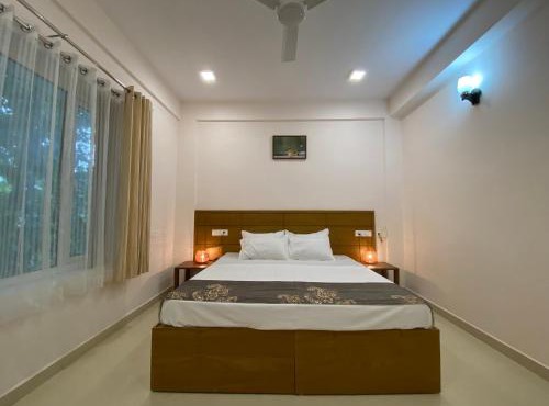 Daffodils Luxury Airport Suites