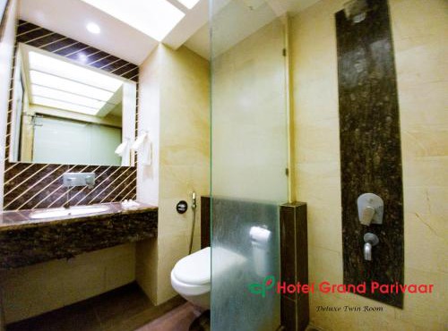 Hotel Grand Parivaar